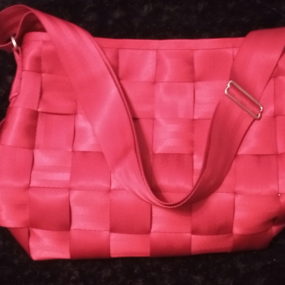 The Original Seatbelt Bag Red 15X11.5X4.5 - Picture 2 of 4